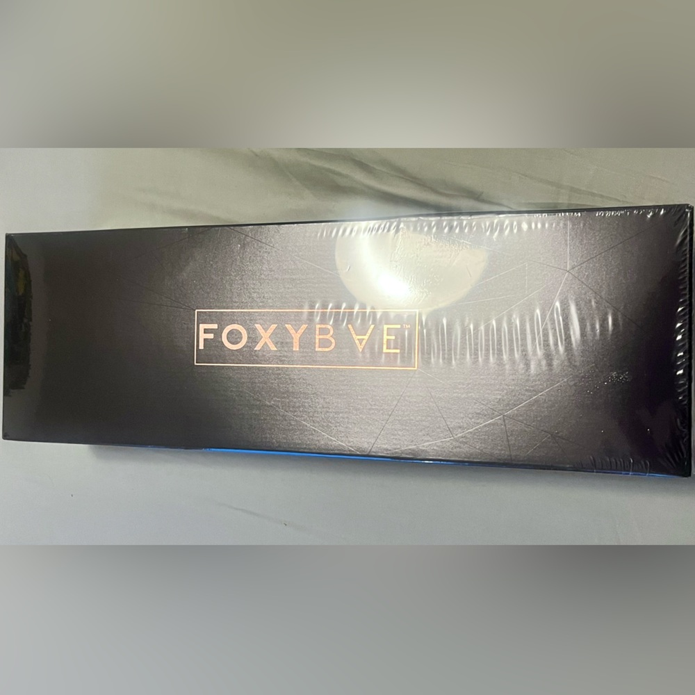 BNIB limited edition FoxyBae blowout dryer brush
